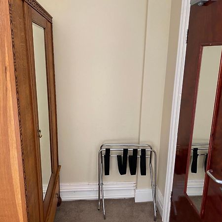 The Linden Leaf Rooms بيستون الغرفة الصورة